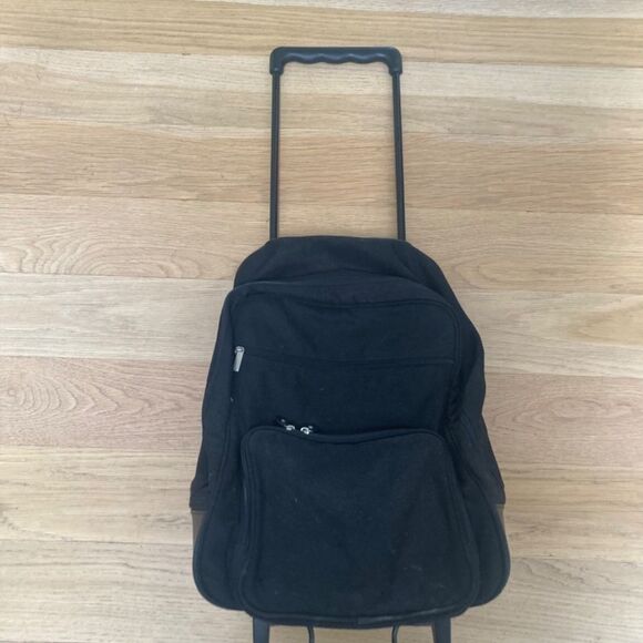 Georgio Armani combo backpack and carryon with wheels - Picture 3 of 16